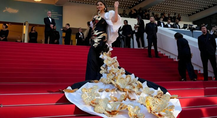 Cannes 2024 Aishwarya Rai Bachchan Dazzles on the 'Megalopolis' Red Carpet